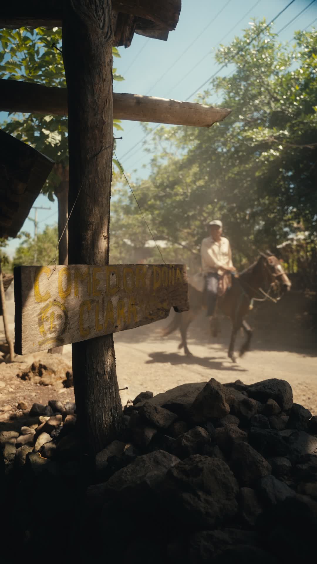 Comedor Doña Clara — Stills 13